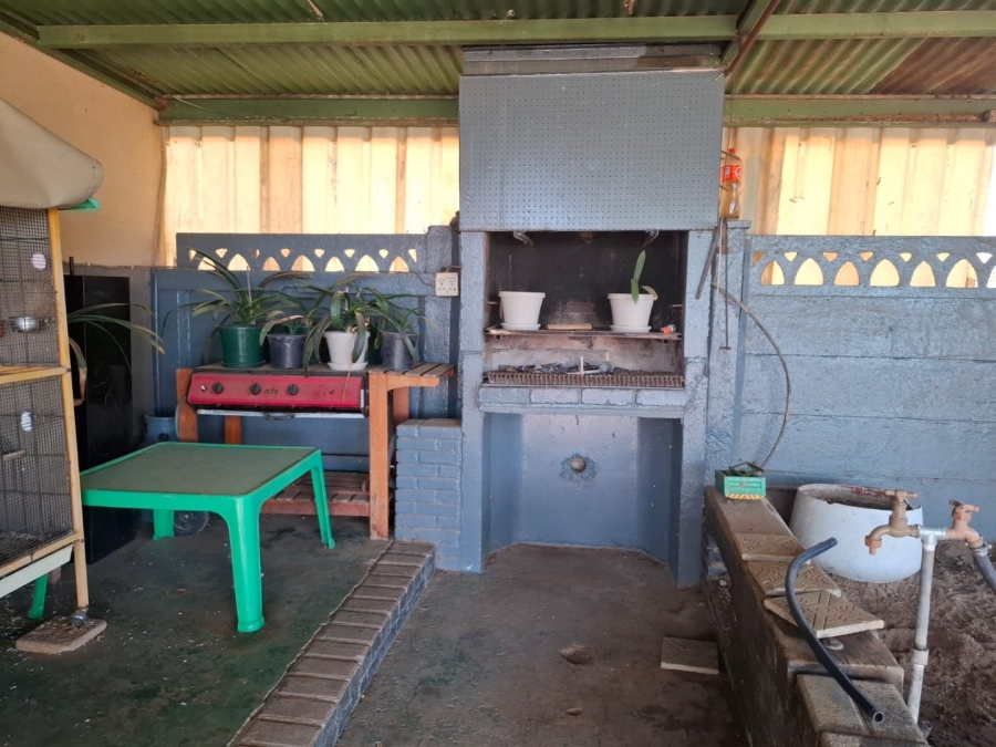 4 Bedroom Property for Sale in Bloemdal Free State